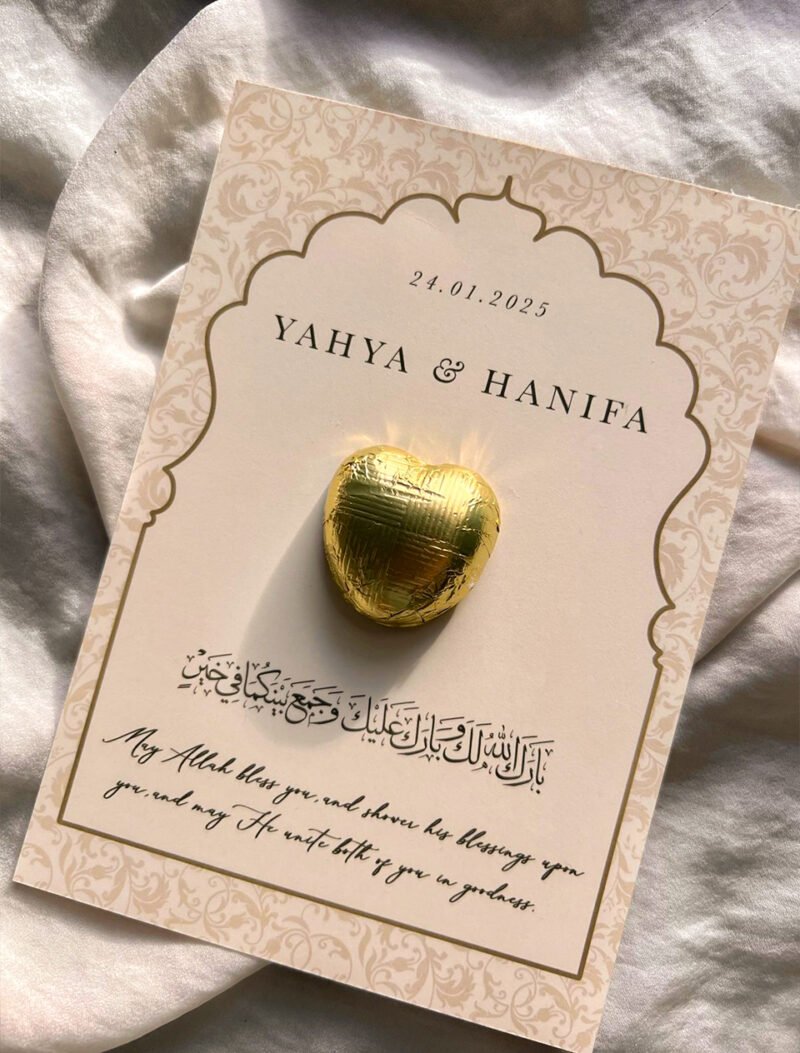 Mughal Arch Nikkah Favor Card with Dua & Chocolate