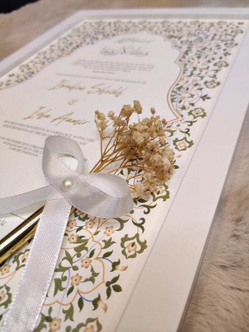 Metal Nikkah Pen with Baby Breath Flowers and White Bow